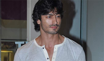 Playing solo lead in 'Commando' was privilege: Vidyut Jamwal | nowrunning